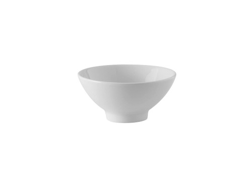 Tuxton BPB-092N 4-3/4" 9-1/4 Oz. Porcelain Porcelain White Round Mini Bowl (2 Dozen Per Case)