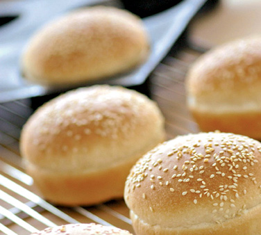 Matfer Bourgeat 337029 Silicone Silform® Hamburger Bun Mold with Sheet of 15 4" Dia. x 3/4"H Molds