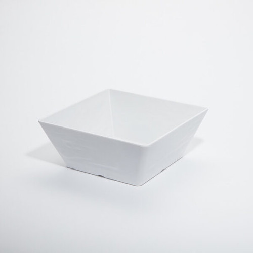 American Metalcraft FSWMEL94 125 Oz. Plastic White Square Serving Bowl