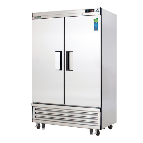 Everest Refrigeration EBSR2 49.63" W Two-Section Reach In Refrigerator