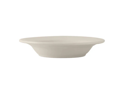 Tuxton TRE-105 10-1/2" 16 Oz. Ceramic American White/Eggshell Round Pasta Bowl (1 Dozen)