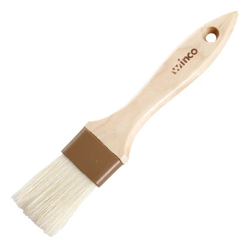 Winco WFB-15 Pastry/Basting Brush 1-1/2" Wide Boar Hair Bristles Wooden Handle Plastic Ferrules