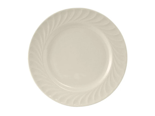 Tuxton MEA-094 9-1/2" Ceramic American White/Eggshell Round Plate (2 Dozen Per Case)