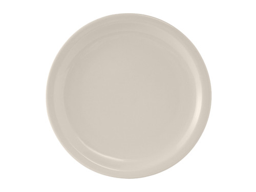 Tuxton TNR-009 9-1/2" Ceramic American White/Eggshell Round Plate (2 Dozen Per Case)