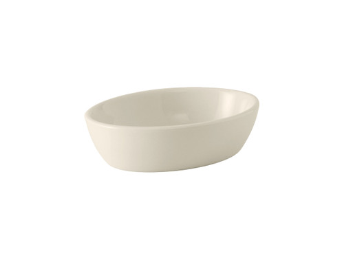 Tuxton BEK-160 16 Oz. Ceramic American White/Eggshell Oval Baking Dish (1 Dozen)