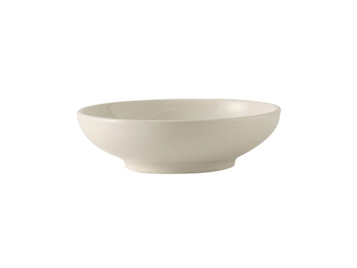 Tuxton BEB-3103 8" 31 Oz. Ceramic American White/Eggshell Round Salad Bowl (1 Dozen)