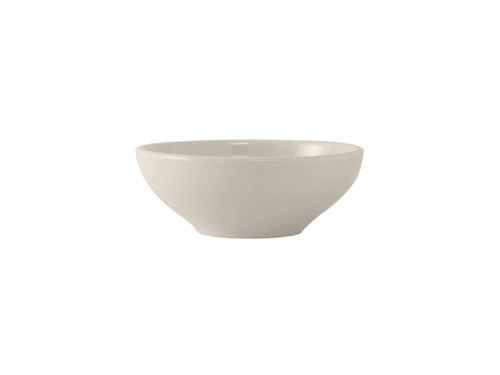 Tuxton TRE-054 5-3/4" 15 Oz. Ceramic American White/Eggshell Round Soup/Salad Bowl (3 Dozen Per Case)