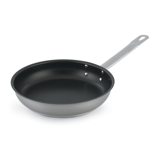Vollrath N3409 9.5" Natural Finish Silicon Cool Welded Handle Aluminum Centurion Aluminum Fry Pan