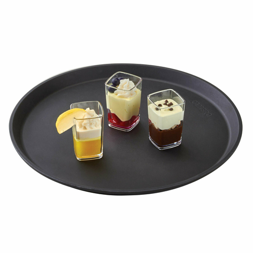 Cambro 1550CT110 16" Dia. Fiberglass Black Satin Round Camtread Serving Tray - 12/Case