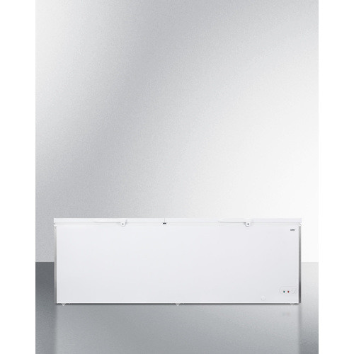 Summit SCFM252WH 26.66 Cu. Ft. Chest Freezer - 115 Volts