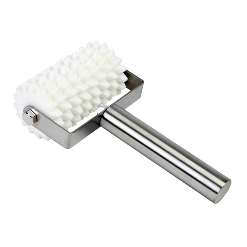 Thunder Group SLRD008 8 Wheels Plastic Barrel Stainless Steel Handle Roller Docker