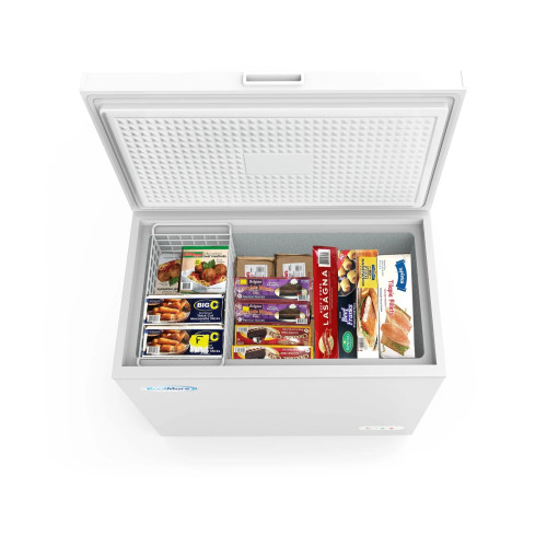 Koolmore SCF-7C 7 Cu. Ft. Aluminum White Solid Hinged Door with Lock Chest Freezer - 115 Volts