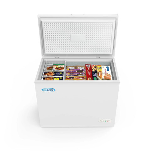 Koolmore SCF-7C 7 Cu. Ft. Aluminum White Solid Hinged Door with Lock Chest Freezer - 115 Volts