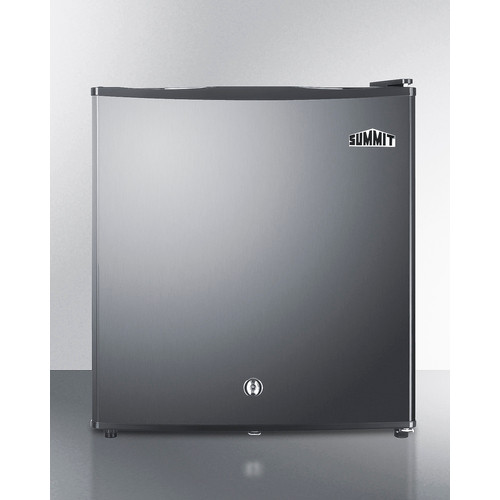 Summit MB42SS 17.63" W Black Stainless Steel Solid Door Compact Minibar - 115 Volts