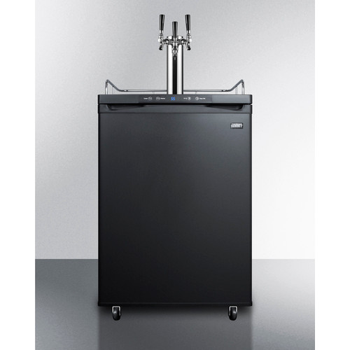 Summit SBC635MTRIPLE 5.6 Cu.Ft. Beer kegerator - 115 Volts