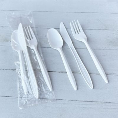 Essendant BWK3KITWHPS 9.45" W White Three-Piece Polystyrene Cutlery Kit Mediumweight Fork Knife and Spoon - 250 per Carton