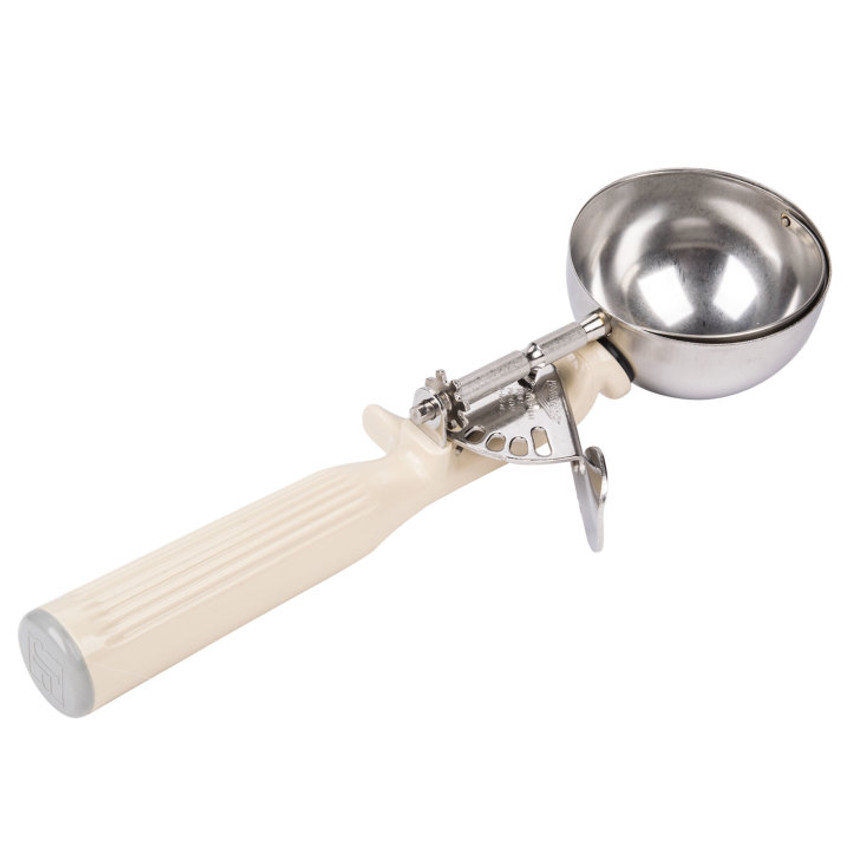 Vollrath 47169 #14 Oval Stainless Steel Squeeze Handle Disher - 2.31 oz.