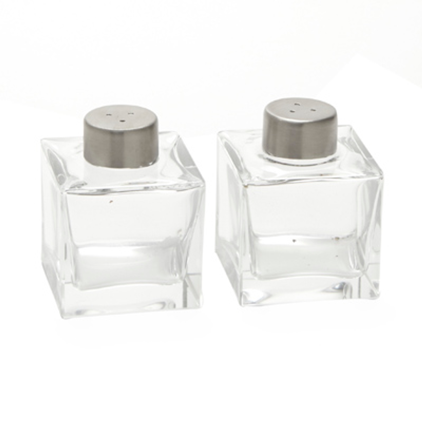 American Metalcraft SPLB6 1.5 oz. Glass Lightbulb Salt and Pepper Shaker Set