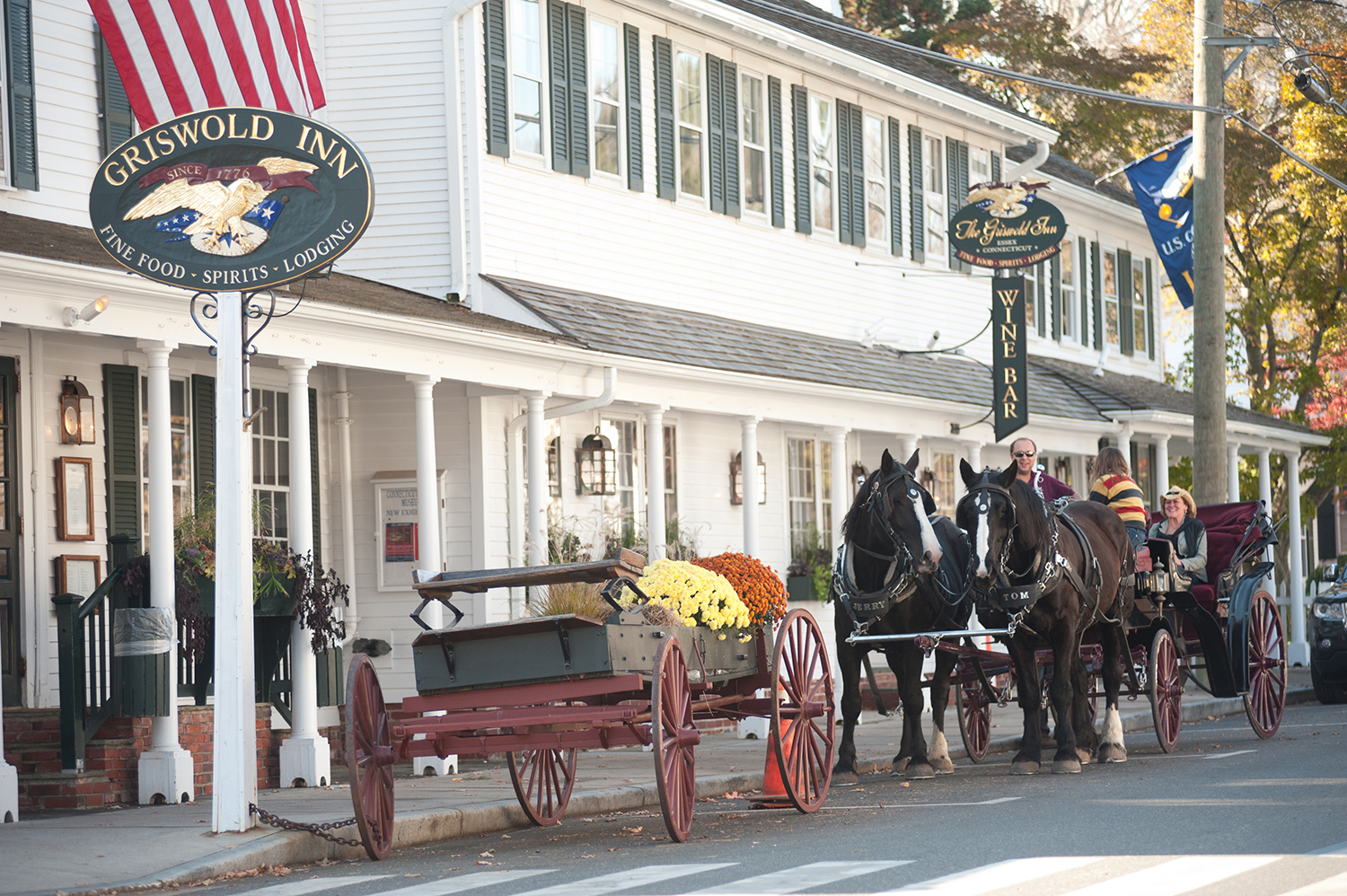 6 of the oldest restaurants in america - the griswold inn