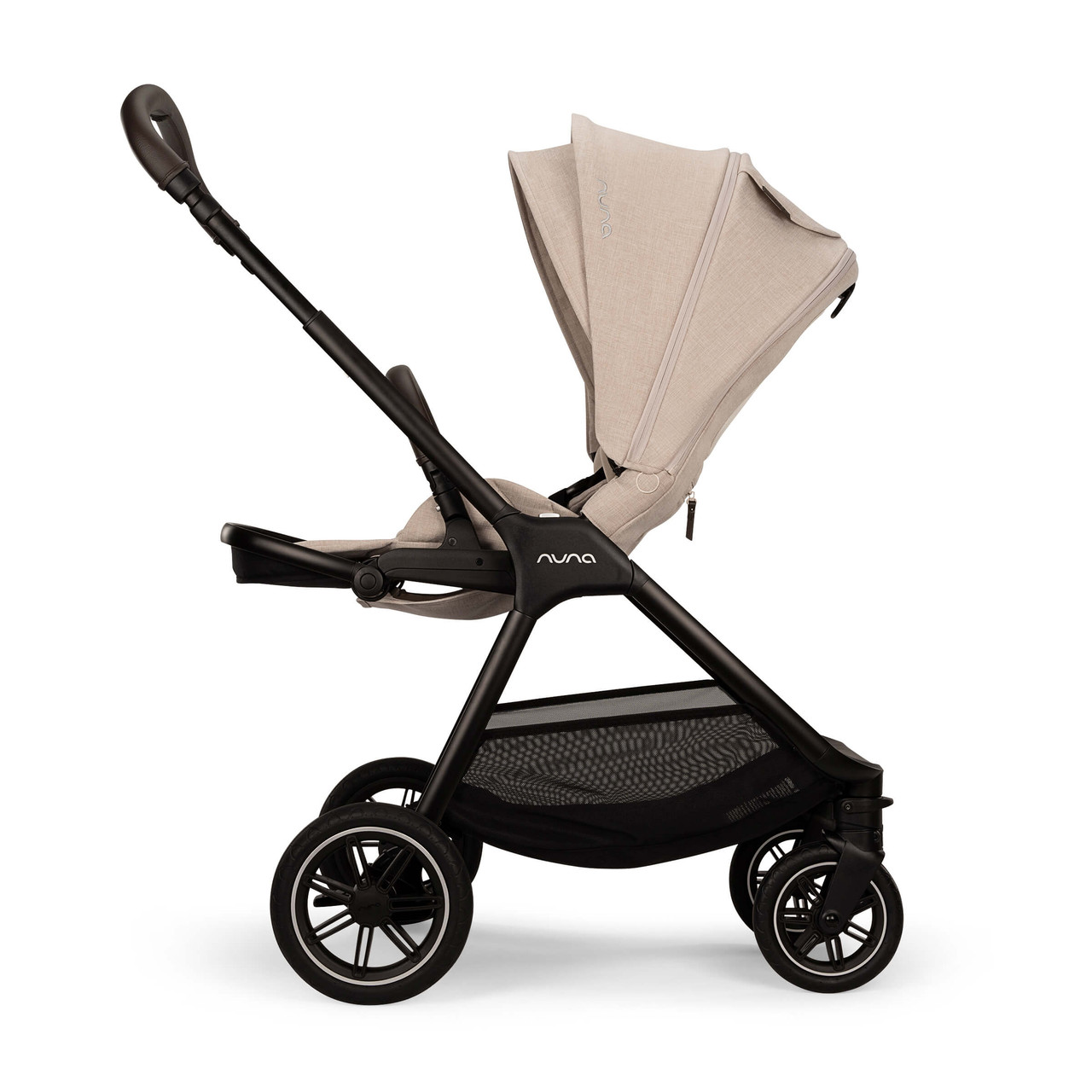 ベビーカー、バギー nuna Triv nextnext Nuna TRIV Next Stroller