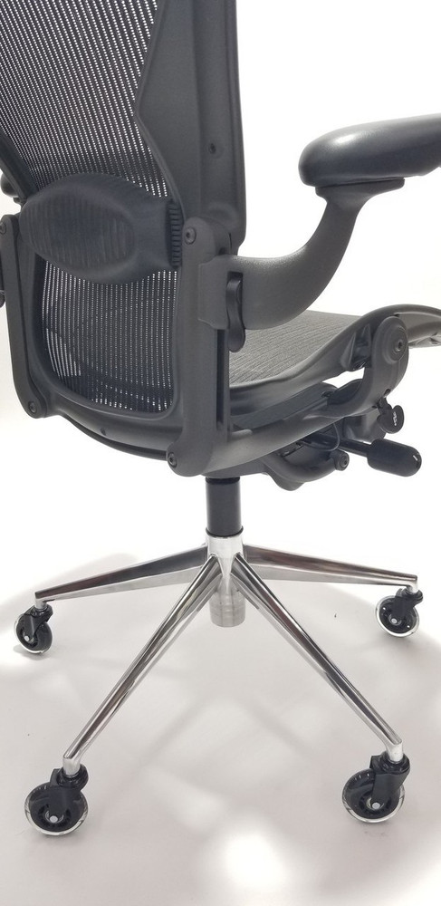 Herman Miller Aeron Chair Size B Black Polished Base