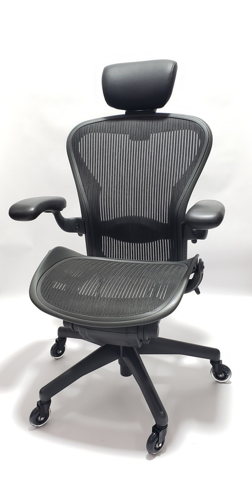 Herman Miller Aeron Chair Size B Fully Featured Gray