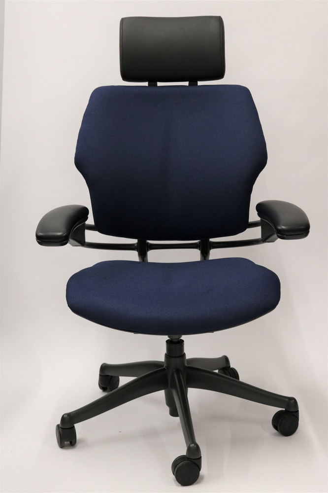 Humanscale Freedom Chair Added Headrest Fully Adjustable Model Navy Fabric