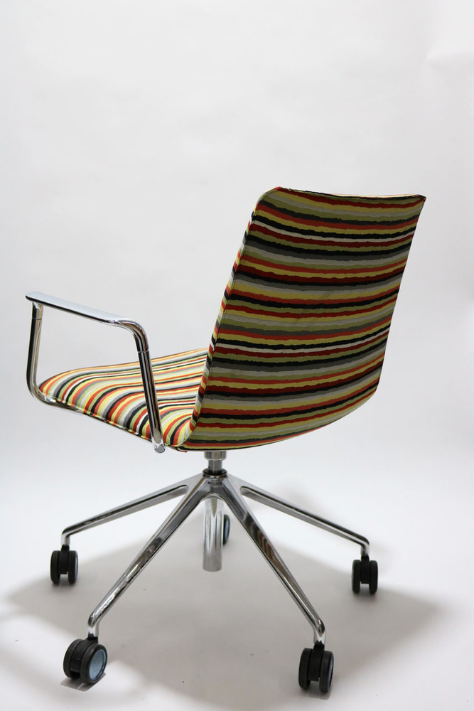 Andreu World Flex Corporate  SO1660 Chairs Collection by Piergiorgio Cazzaniga Line Colors Fabric 