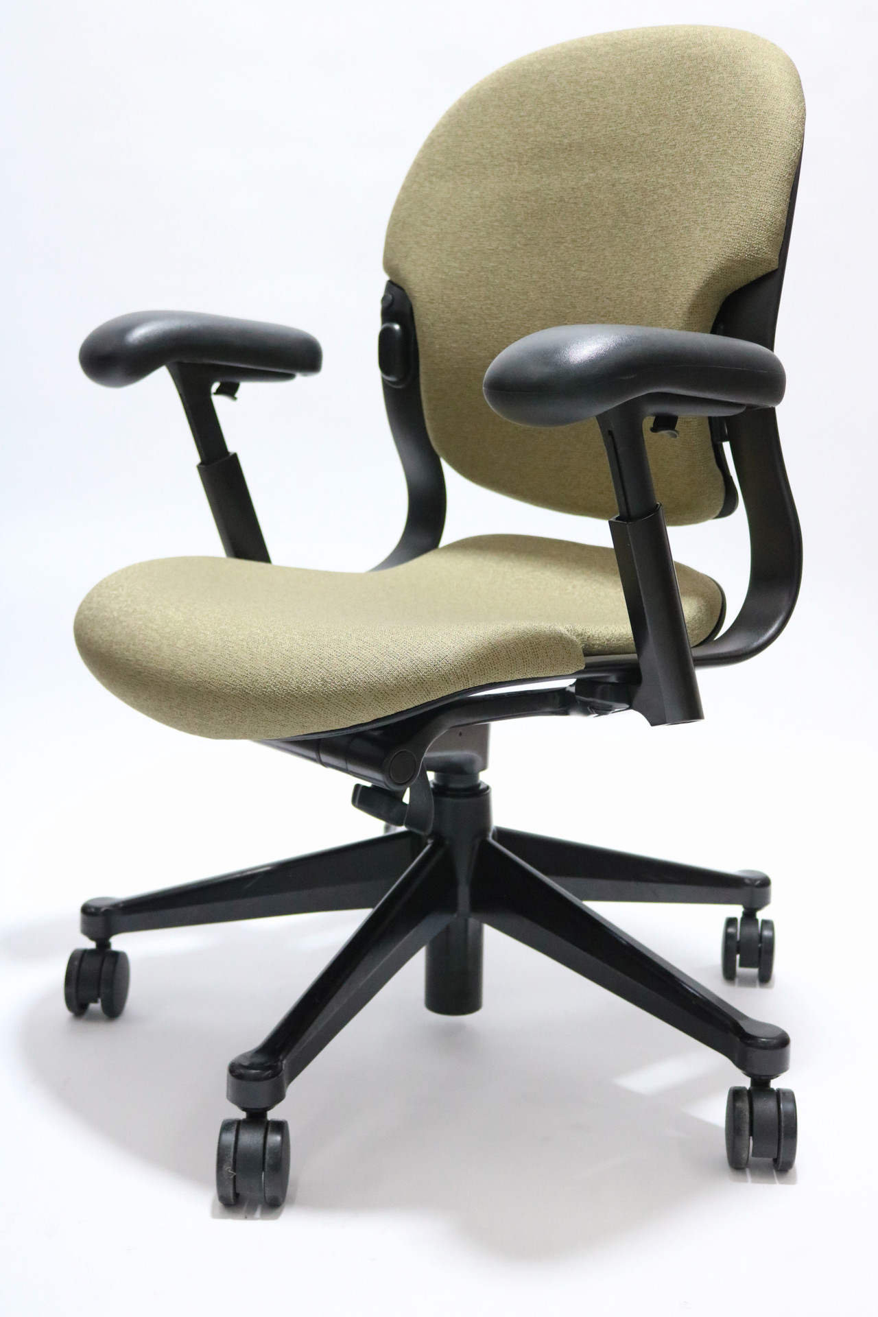 Herman Miller Equa Chair in Beige Fabric Size B