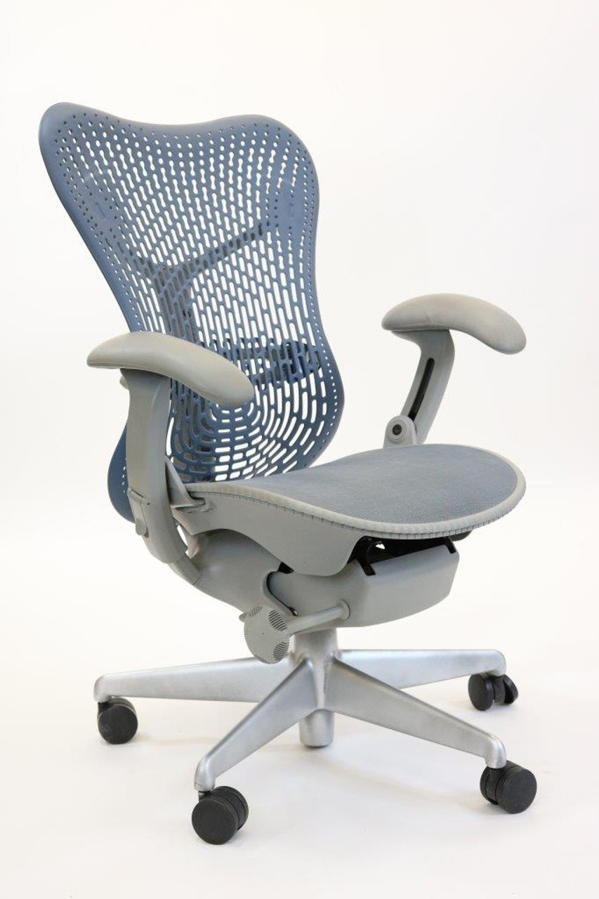 blue aeron chair