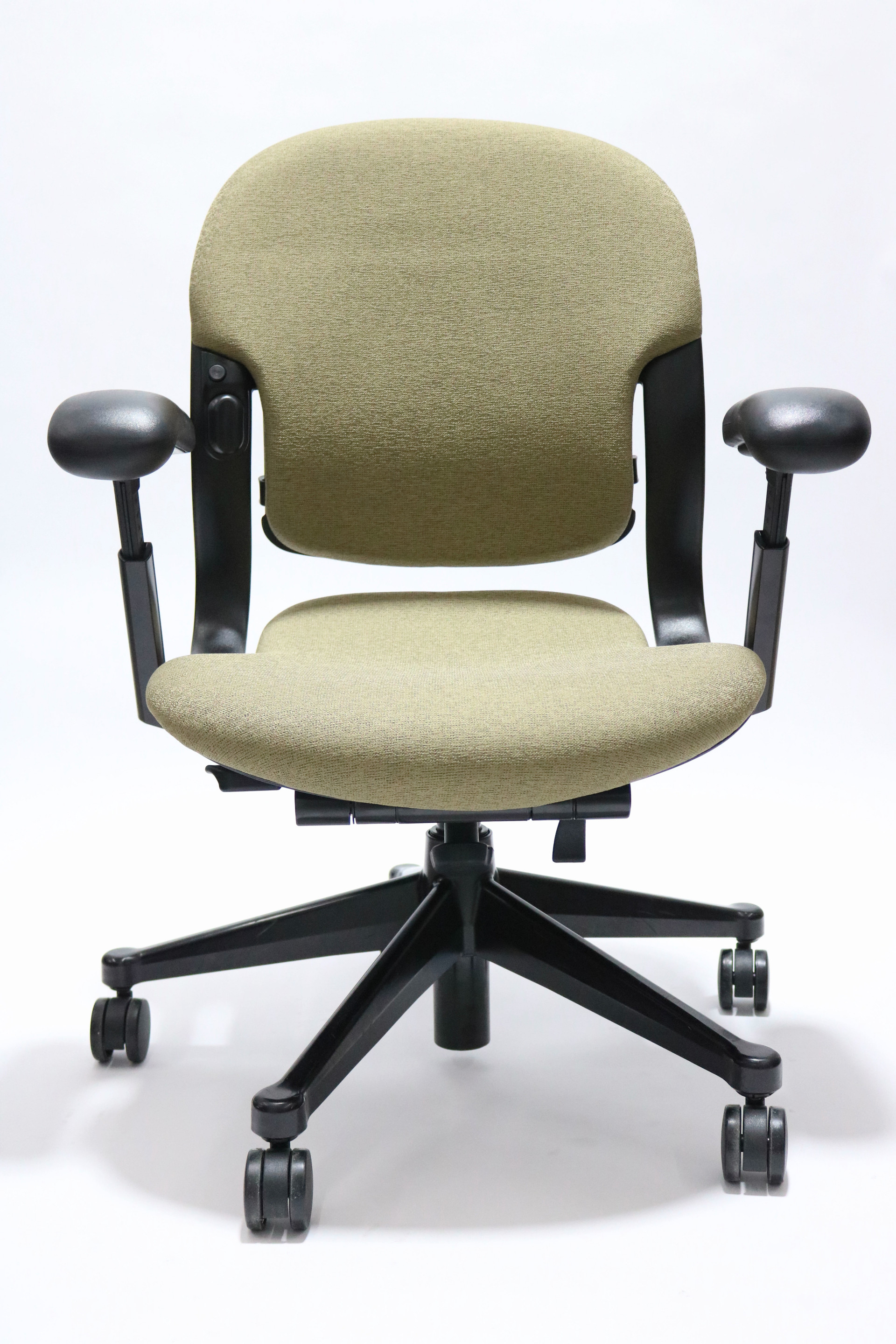 Herman Miller Equa Chair in Beige Fabric Size B