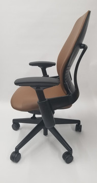 Steelcase Leap Chair V2 In Light Brown Leather