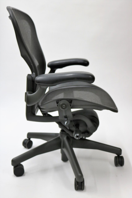 Open Box Herman Miller Aeron Fully Loaded, Adjustable Headrest, Aluminum