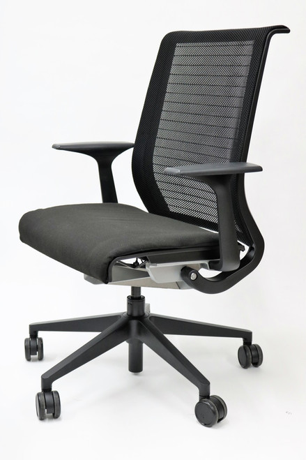 steelcase think 3d mesh fabric chair