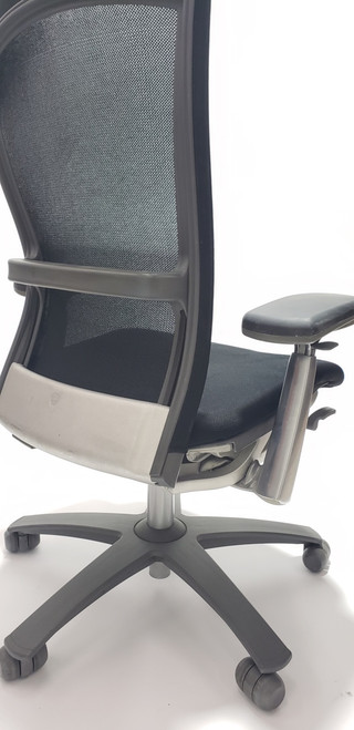 Knoll Life Chair Fully Adjustable Model Dark Brown Mesh Back