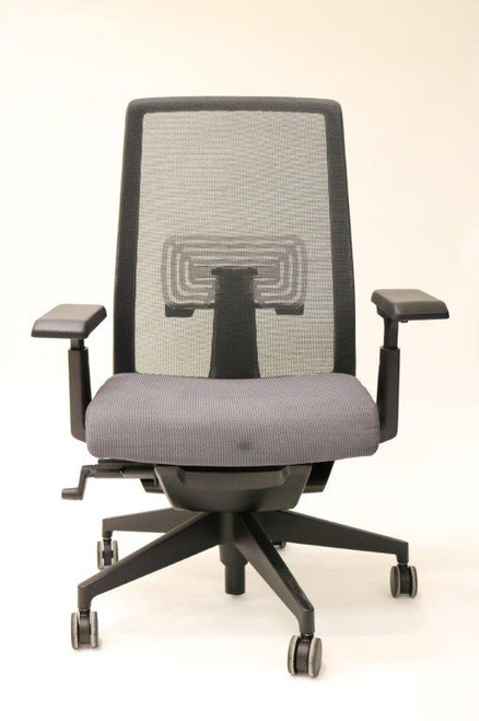 Haworth Very Chair Mesh Back Fully Adjustable Model + Fully Adjustable 4-D Arms