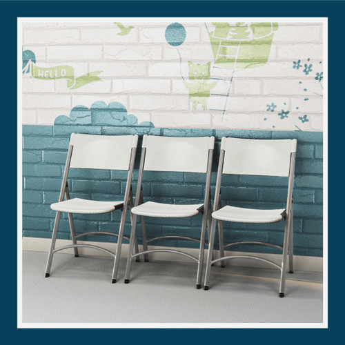 High Back Folding Chairs, Blow-Molded Polyethylene Commercial-Grade Seating for Indoor and Outdoor Use, 500 lb Weight Capacity, 4-Pack (Light Gray)