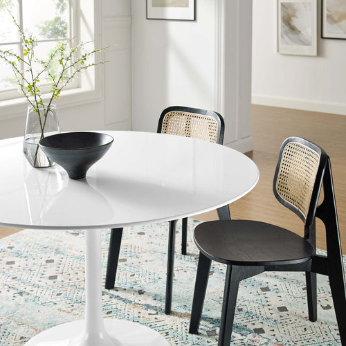 47" Mid-Century Modern Dining Table with Round Top and Pedestal Base in White