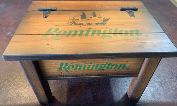 AMMO BENCH/BOX - REMINGTON 250 ROUNDS SINCE 1816, 17"X11"X12"