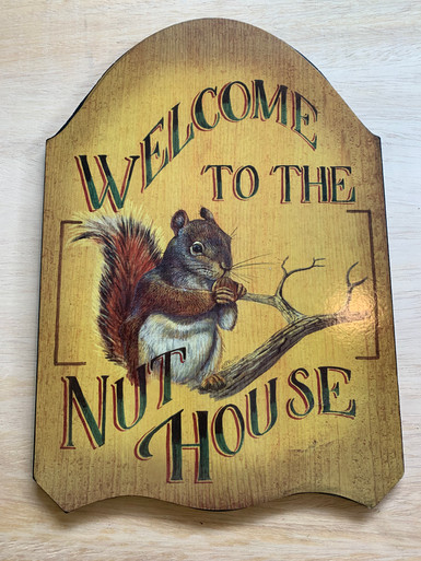 Eichhörnchen-Gartenflagge 'Welcome To The Nut House' – Doppelseitig, Jute, 32,5 X 45,7 Cm
