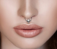 Septum Piercing Guide: Basics, FAQ & Popular Jewelry