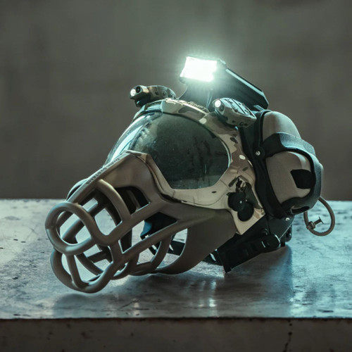 DarkFighter Remote Control Strobe Light Distraction Device lifestyle DS-DFRCSL