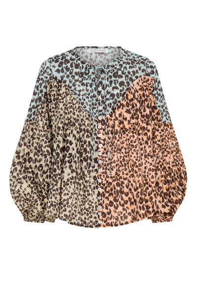 LEOPARD SPLICED PIRATE BLOUSE IN LEOPARD