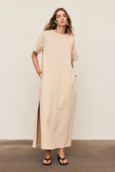 T-Shirt Dress in Oat