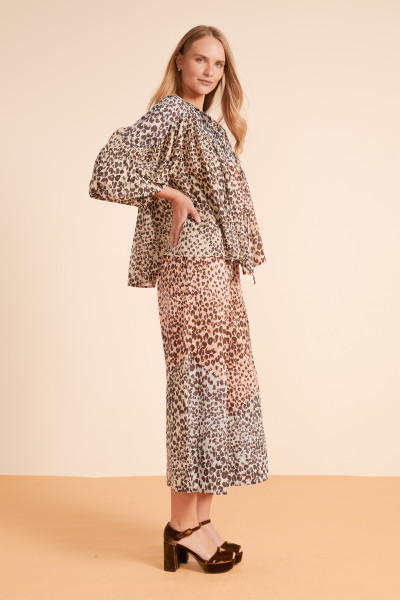 LEOPARD SPLICED CROP PALAZZO PANT IN LEOPARD