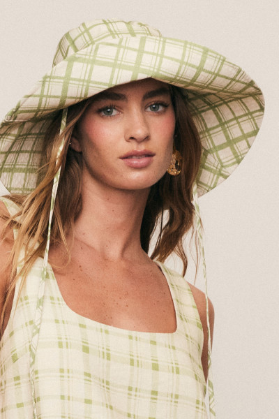 Frankie Plaid Bucket Hat in Leaf