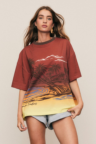 Balmy Oversized Tee in Red