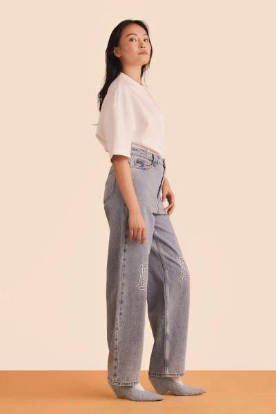 Baggy Logo Jean in Ice Blue