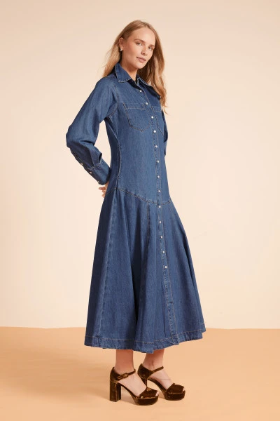 DENIM MAXI DRESS IN MID BLUE