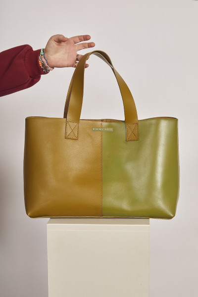 Leather Bucket Bag in Fern